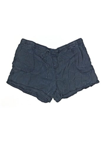 Gap Shorts (view 1)