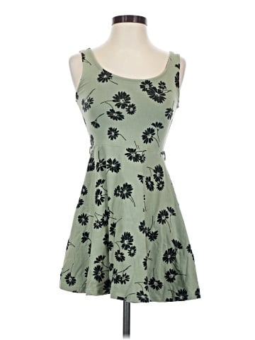 Forever 21 Casual Dress (view 1)