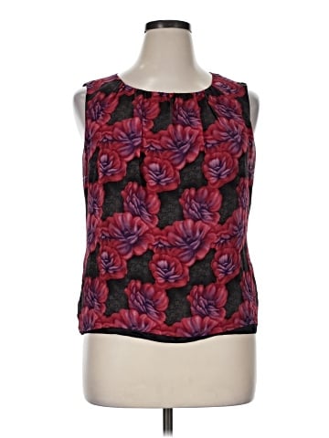 St. John Collection Sleeveless Top (view 1)