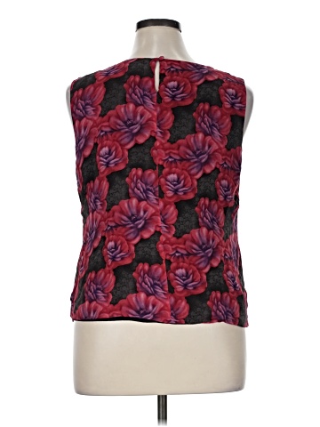 St. John Collection Sleeveless Top (view 2)