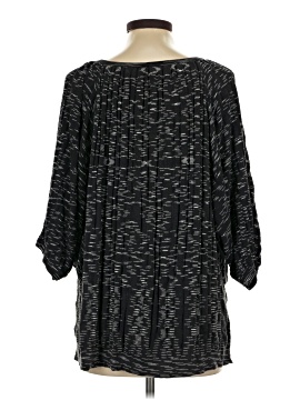 BCBGMAXAZRIA 3/4 Sleeve Top (view 2)