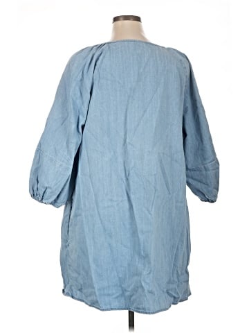 Banana Republic Factory Store Casual Dress (view 2)