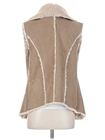 Daytrip Faux Fur Vest (view 2)