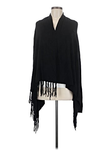 Lovestitch Poncho (view 1)