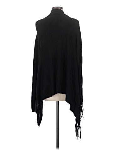 Lovestitch Poncho (view 2)
