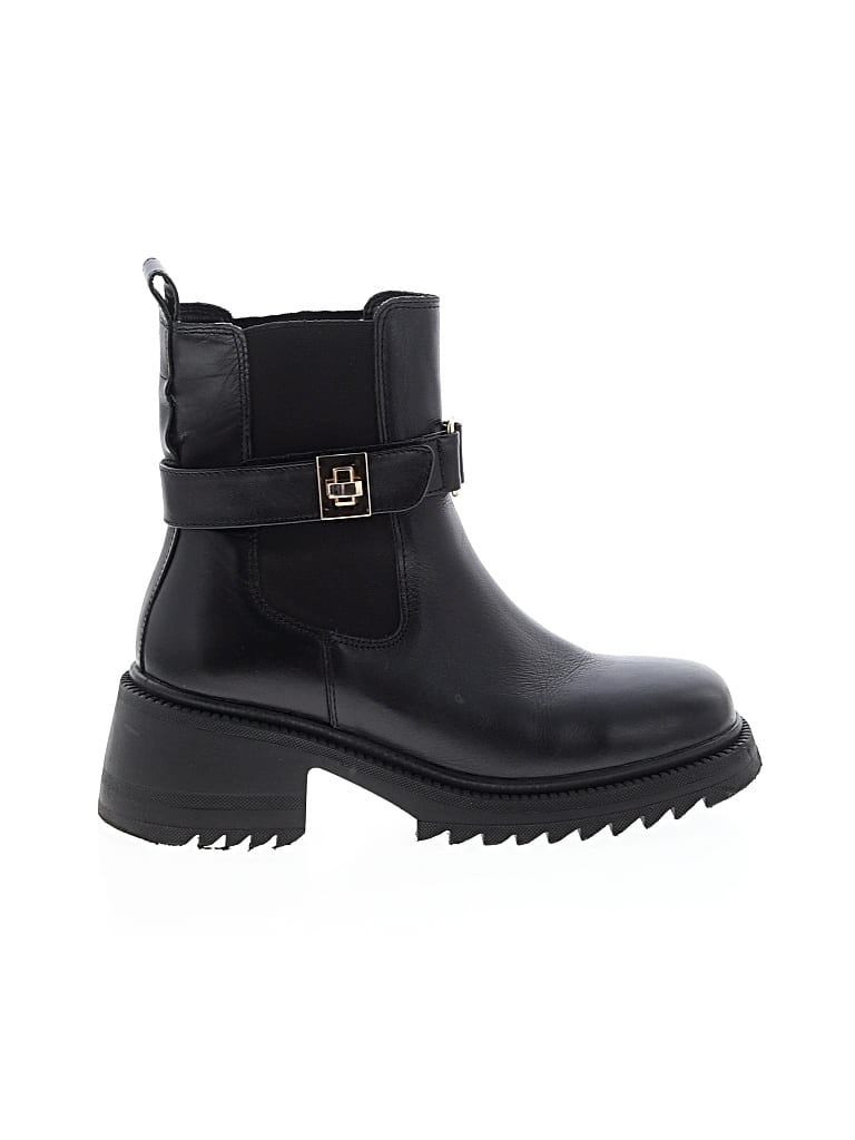 Pre-owned Steve Madden Ankle Boots In Black