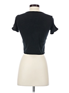 Heart & Hips Short Sleeve Turtleneck (view 2)