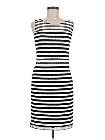 Xhilaration Casual Dress (view 1)