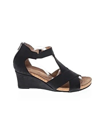 Adrienne Vittadini Wedges (view 1)