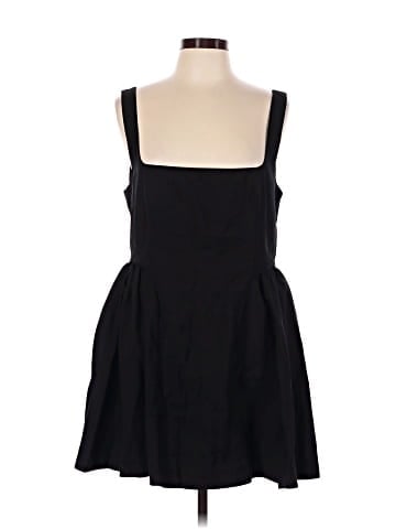 H&M Cocktail Dress (view 1)