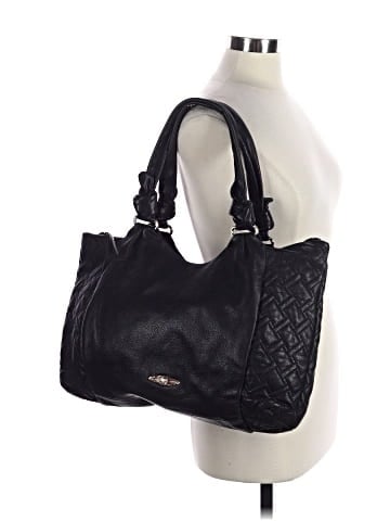 Elliott Lucca Shoulder Bag (view 2)