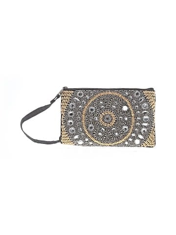 Unbranded Wristlet (view 1)