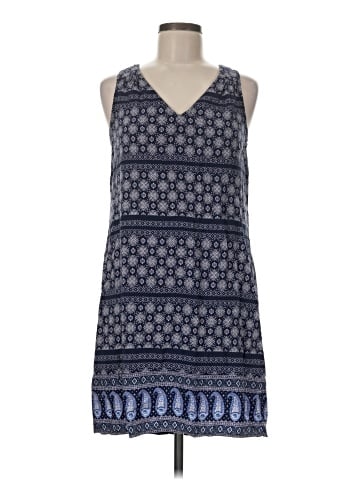 Old Navy Casual Dress (view 1)