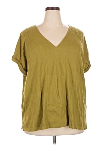 Ava & Viv Short Sleeve Top (view 1)