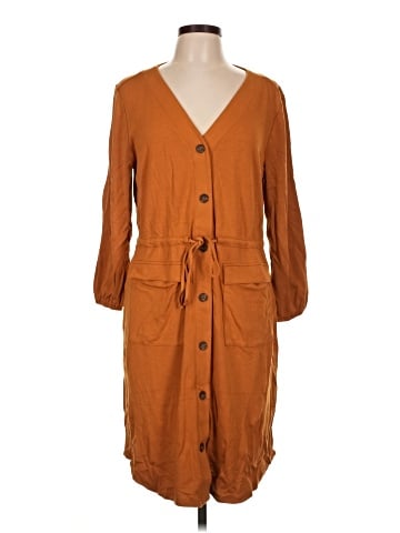 Old Navy Casual Dress (view 1)