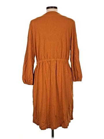 Old Navy Casual Dress (view 2)