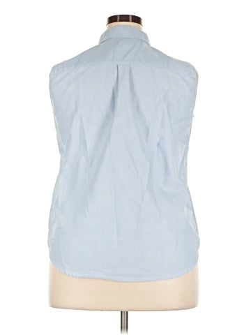Cabin Creek Sleeveless Button-Down Shirt (view 2)