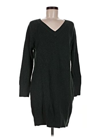 Old Navy Pullover Sweater (view 1)