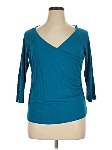 New York & Company 3/4 Sleeve T-Shirt (view 1)