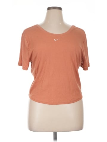 Nike Short Sleeve T-Shirt (view 1)