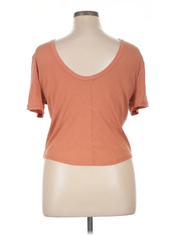Nike Short Sleeve T-Shirt (view 2)