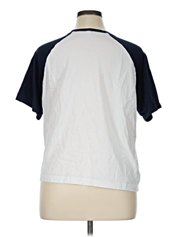 Old Navy Short Sleeve T-Shirt (view 2)