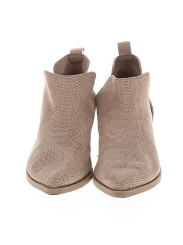 Universal Thread Ankle Boots (view 2)