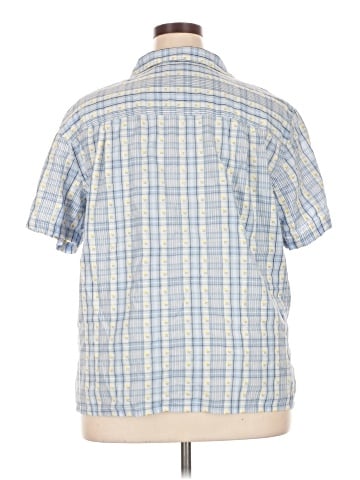 Classic Elements Short Sleeve Button-Down Shirt (view 2)
