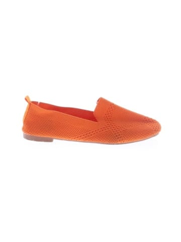 Unbranded Flats (view 1)