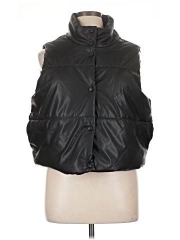 No Boundaries Vest (view 1)
