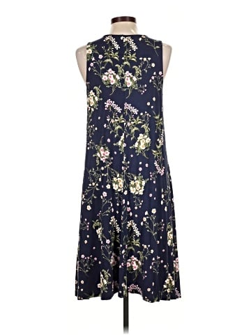 Old Navy Casual Dress (view 2)
