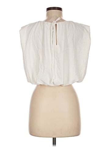 Blu Pepper Sleeveless Blouse (view 2)