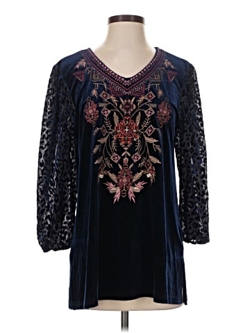 Calessa 3/4 Sleeve Blouse (view 1)