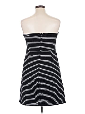 Old Navy Casual Dress (view 2)