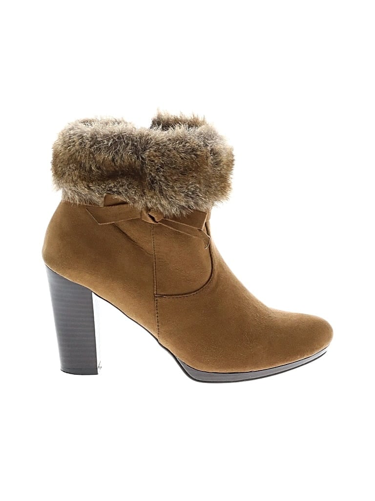 Pre-owned Dana Buchman Ankle Boots In Brown