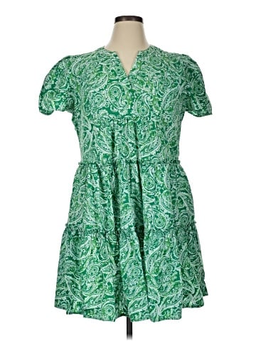 Crown & Ivy Casual Dress (view 1)