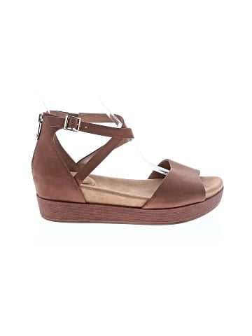 Giani Bernini Wedges (view 1)