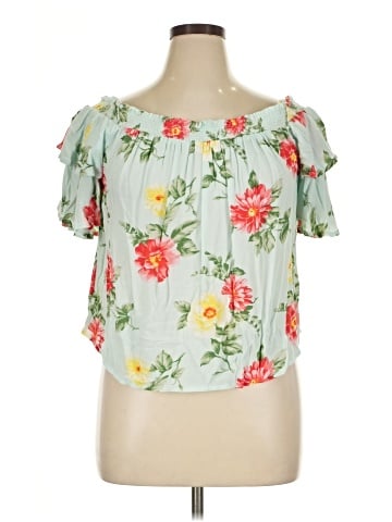 American Eagle Outfitters Short Sleeve Blouse (view 1)