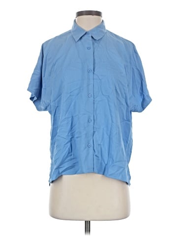 Uniqlo Short Sleeve Button-Down Shirt (view 1)