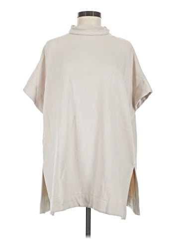 Mono b Poncho (view 1)