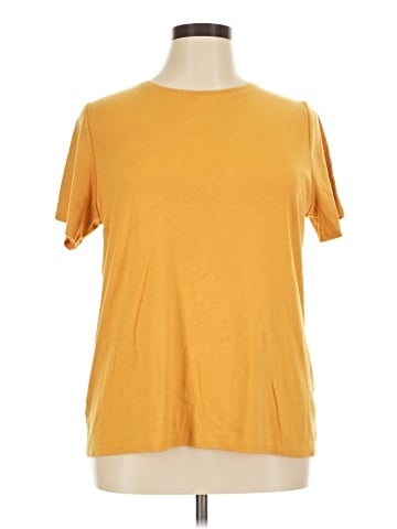 Croft & Barrow Short Sleeve T-Shirt (view 1)