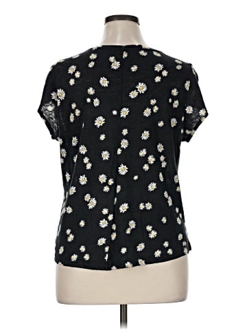 Sanctuary Short Sleeve Blouse (view 2)