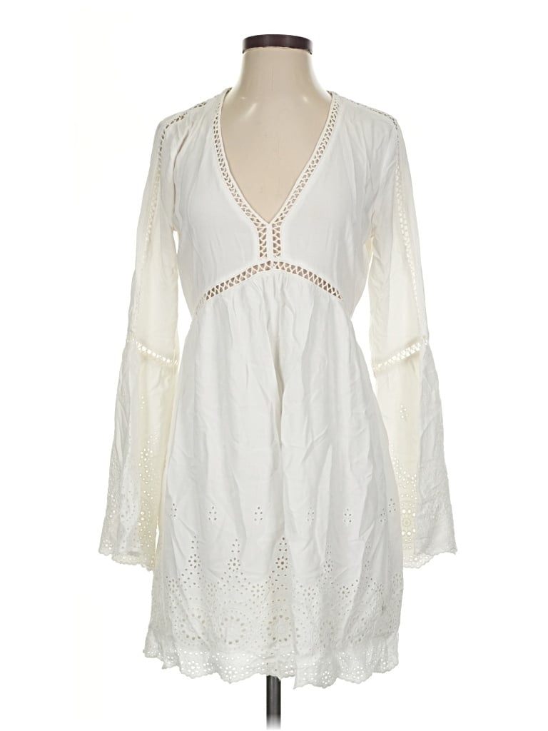 Pre-owned Lovestitch Casual Dress In Ivory