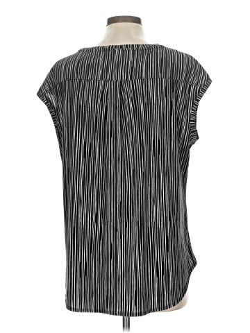 Elle Sleeveless T-Shirt (view 2)