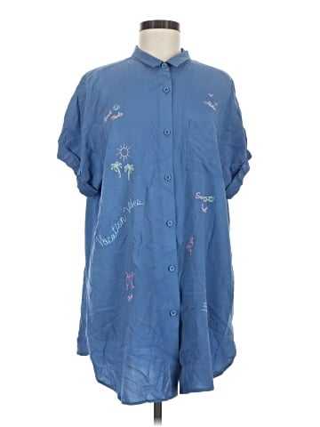 Jasmine & Ginger Short Sleeve Button-Down Shirt (view 1)