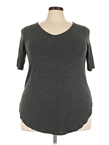 Torrid 3/4 Sleeve T-Shirt (view 1)
