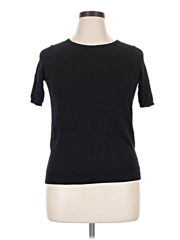 Uniqlo Short Sleeve T-Shirt (view 1)
