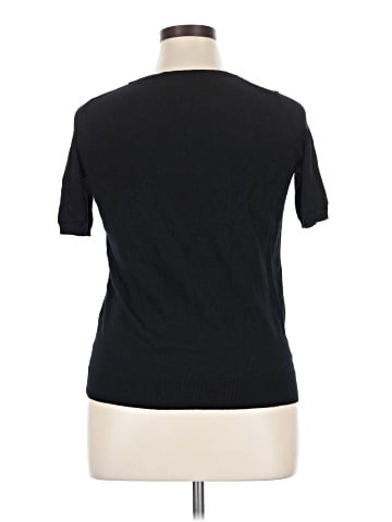 Uniqlo Short Sleeve T-Shirt (view 2)