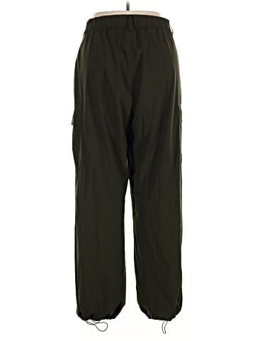 Gap Fit Cargo Pants (view 2)