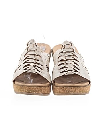 White Mountain Wedges (view 2)